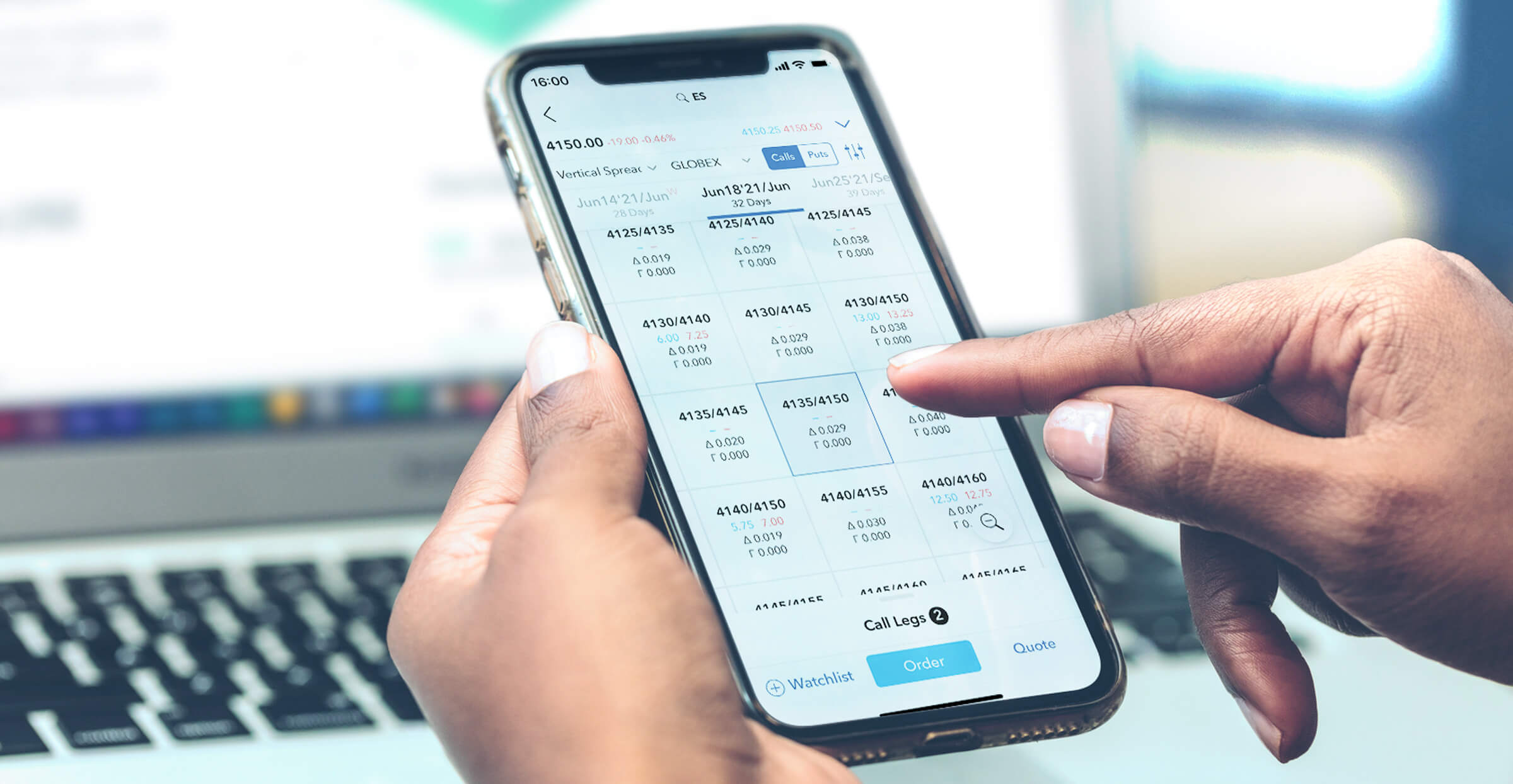 Mobilní telefon s otevřenou obchodní aplikací
