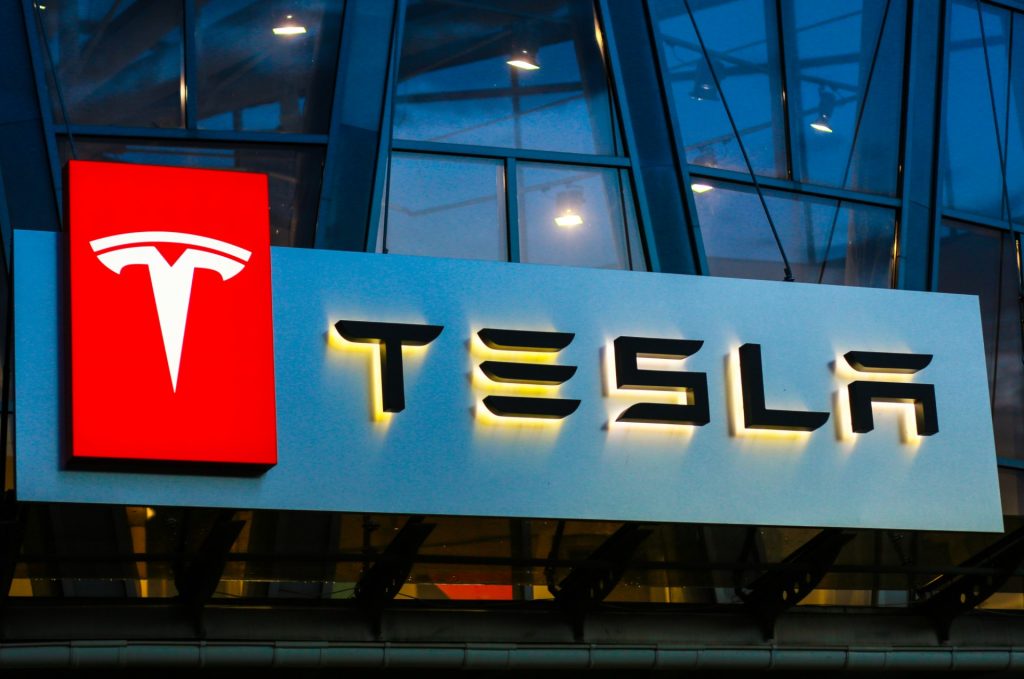 Akcie Tesla Motors